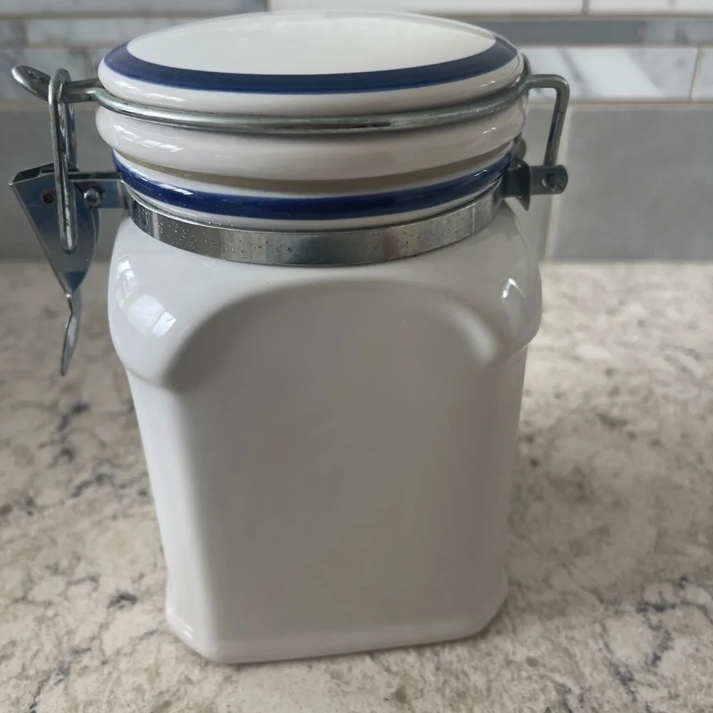 Vintage The Cellar‎ 6 x 4  White Airtight Canister for Federated Dept Stores